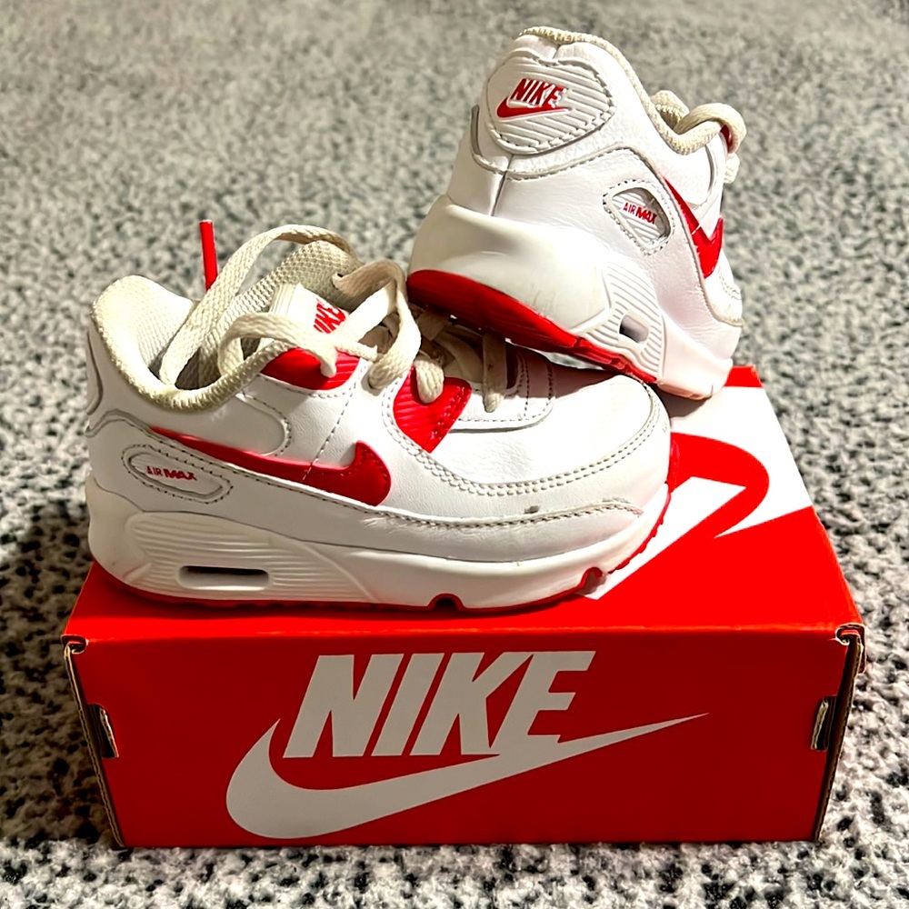 Toddler Nike Air Max 90 (size 7C)